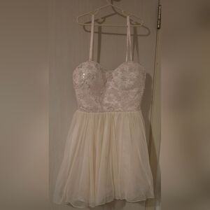 Parisian Collection Lace & Tulle Party Dress — Blush Champagne (Size S/P)